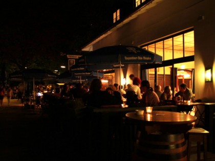 照片: Wirtshaus am Bavariapark